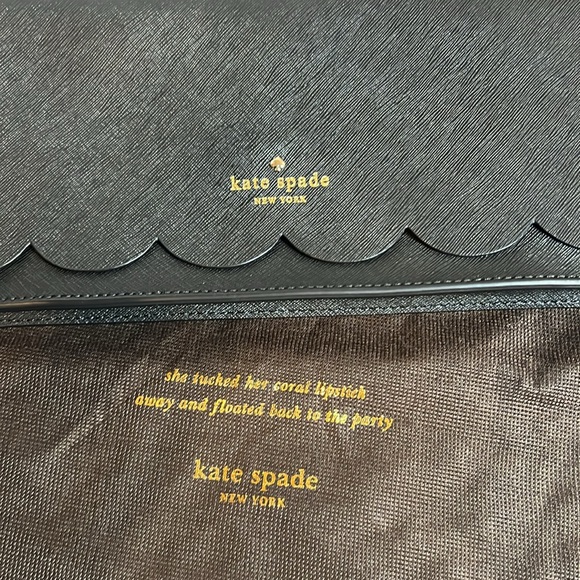 Kate Spade ♠️ scalloped leather clutch - Picture 3 of 5